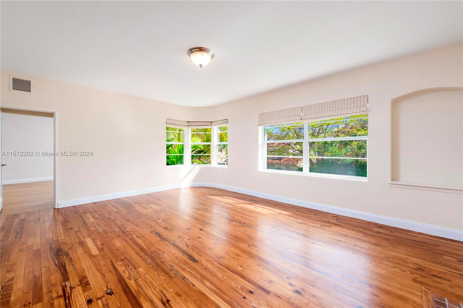 1435 West Ave 3, Miami Beach, Florida 33139, 2 Bedrooms Bedrooms, ,2 BathroomsBathrooms,Residential,For Sale,1435 West Ave 3,A11512302