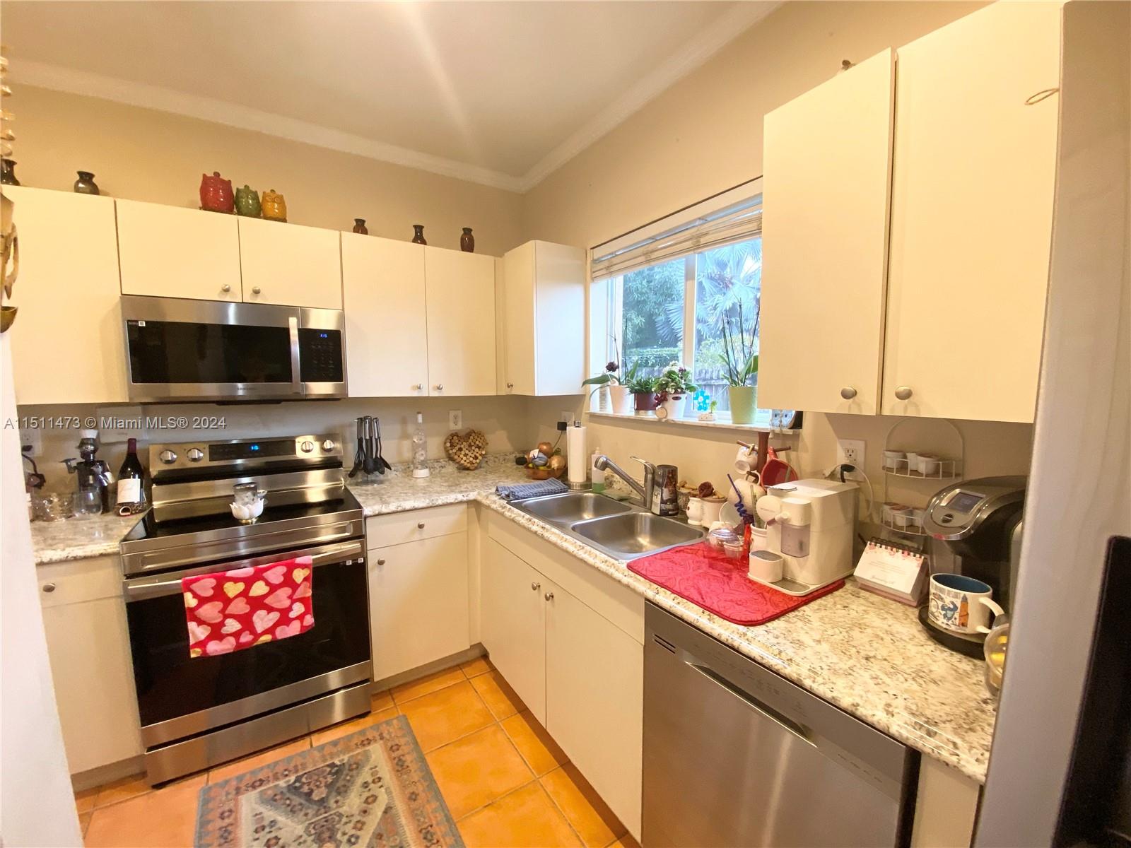 2526 NE 41st Ave, Homestead, Florida 33033, 3 Bedrooms Bedrooms, ,2 BathroomsBathrooms,Residential,For Sale,2526 NE 41st Ave,A11511473