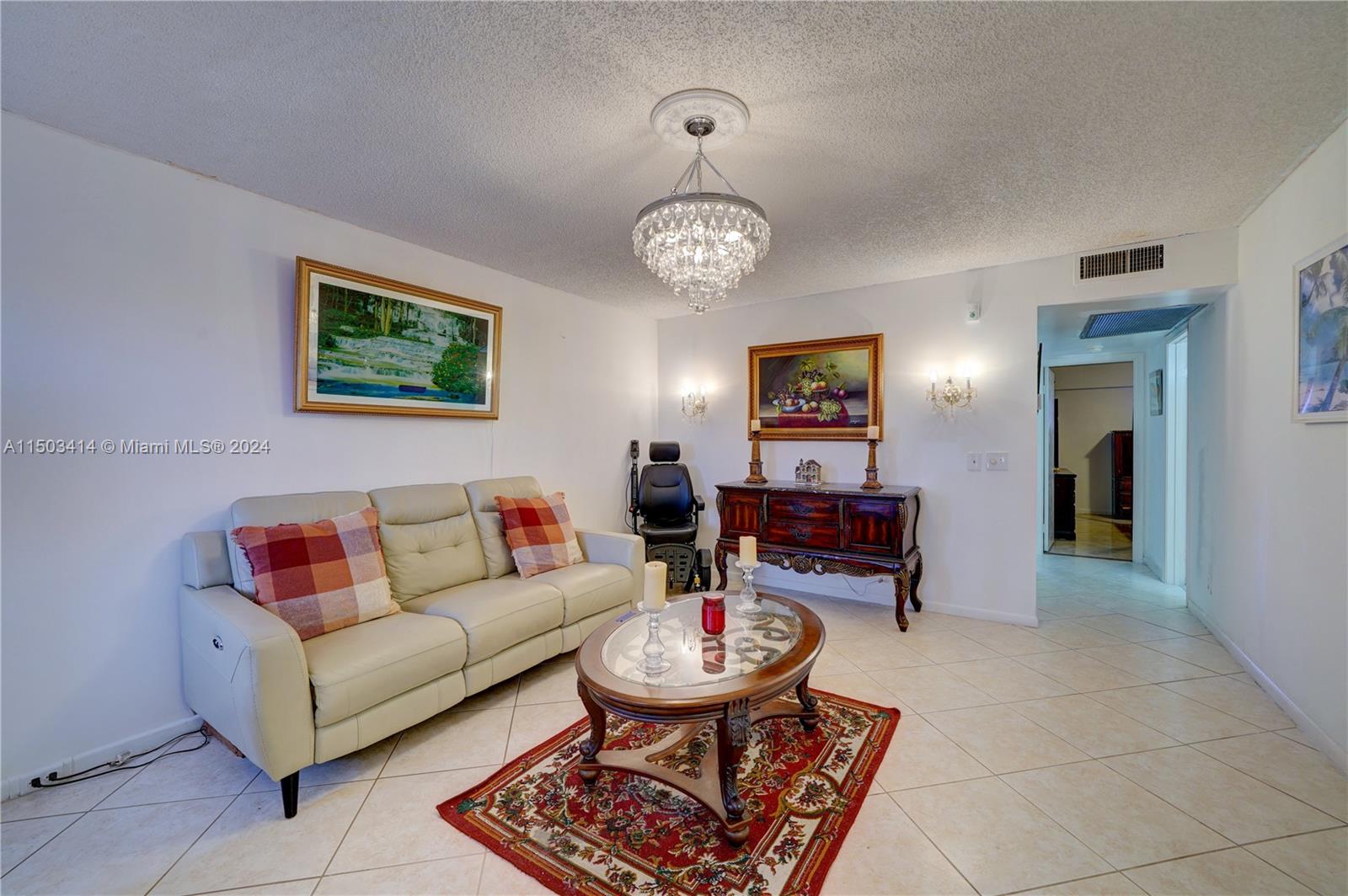 301 135th Ave, Pembroke Pines, FL, 33027 United States, 2 Bedrooms Bedrooms, ,1 BathroomBathrooms,Residential,For Sale,135th Ave,A11503414