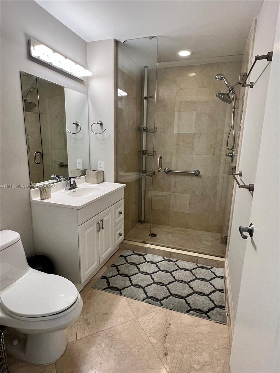6365 Collins Ave 4309, Miami Beach, Florida 33141, 2 Bedrooms Bedrooms, ,2 BathroomsBathrooms,Residentiallease,For Rent,6365 Collins Ave 4309,A11512359