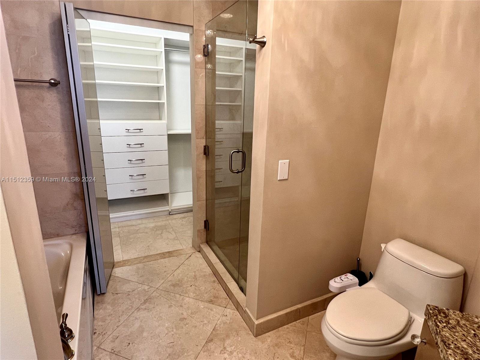 6365 Collins Ave 4309, Miami Beach, Florida 33141, 2 Bedrooms Bedrooms, ,2 BathroomsBathrooms,Residentiallease,For Rent,6365 Collins Ave 4309,A11512359