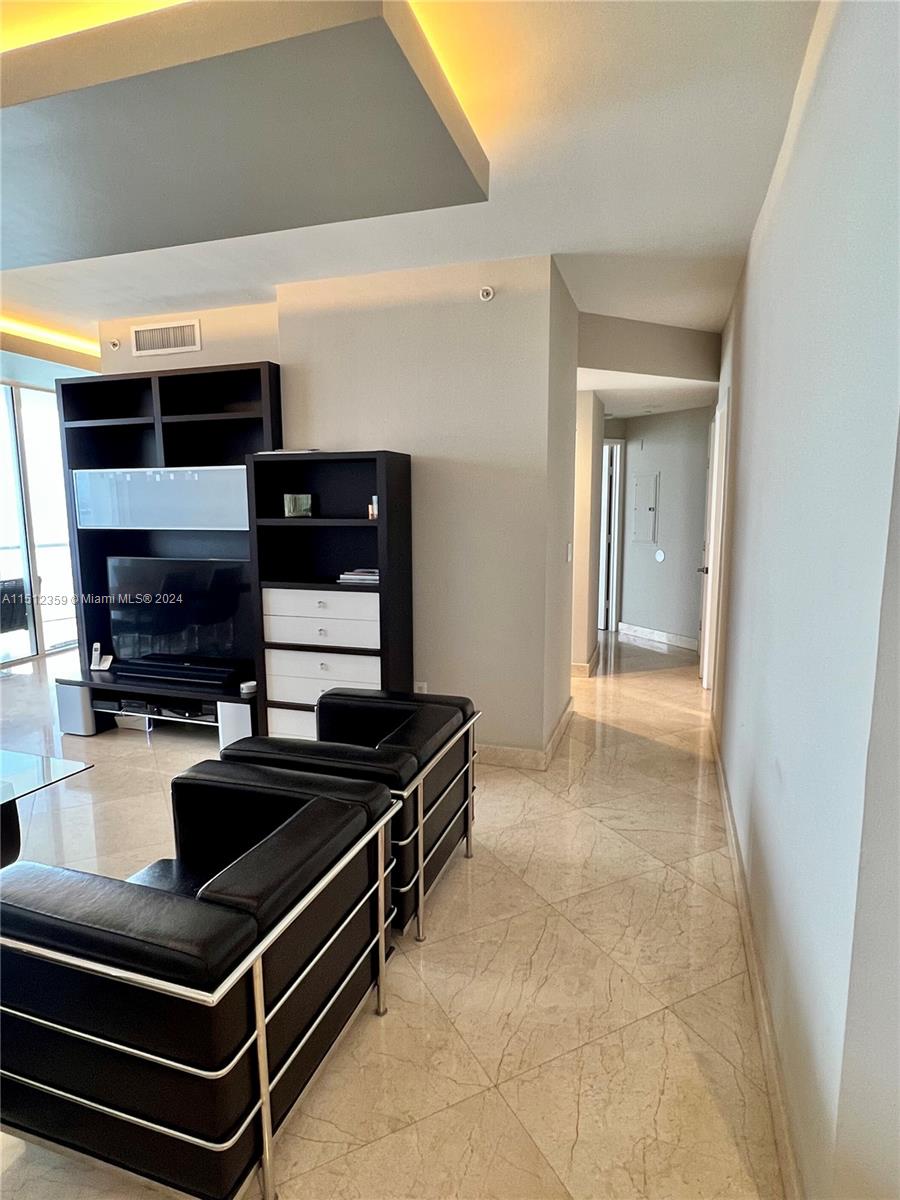 6365 Collins Ave 4309, Miami Beach, Florida 33141, 2 Bedrooms Bedrooms, ,2 BathroomsBathrooms,Residentiallease,For Rent,6365 Collins Ave 4309,A11512359