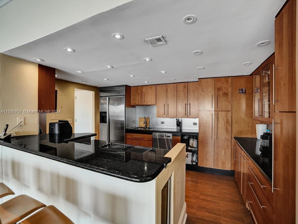 1800 NE 114th St PH07, Miami, Florida 33181, 1 Bedroom Bedrooms, ,2 BathroomsBathrooms,Residential,For Sale,1800 NE 114th St PH07,A11510757