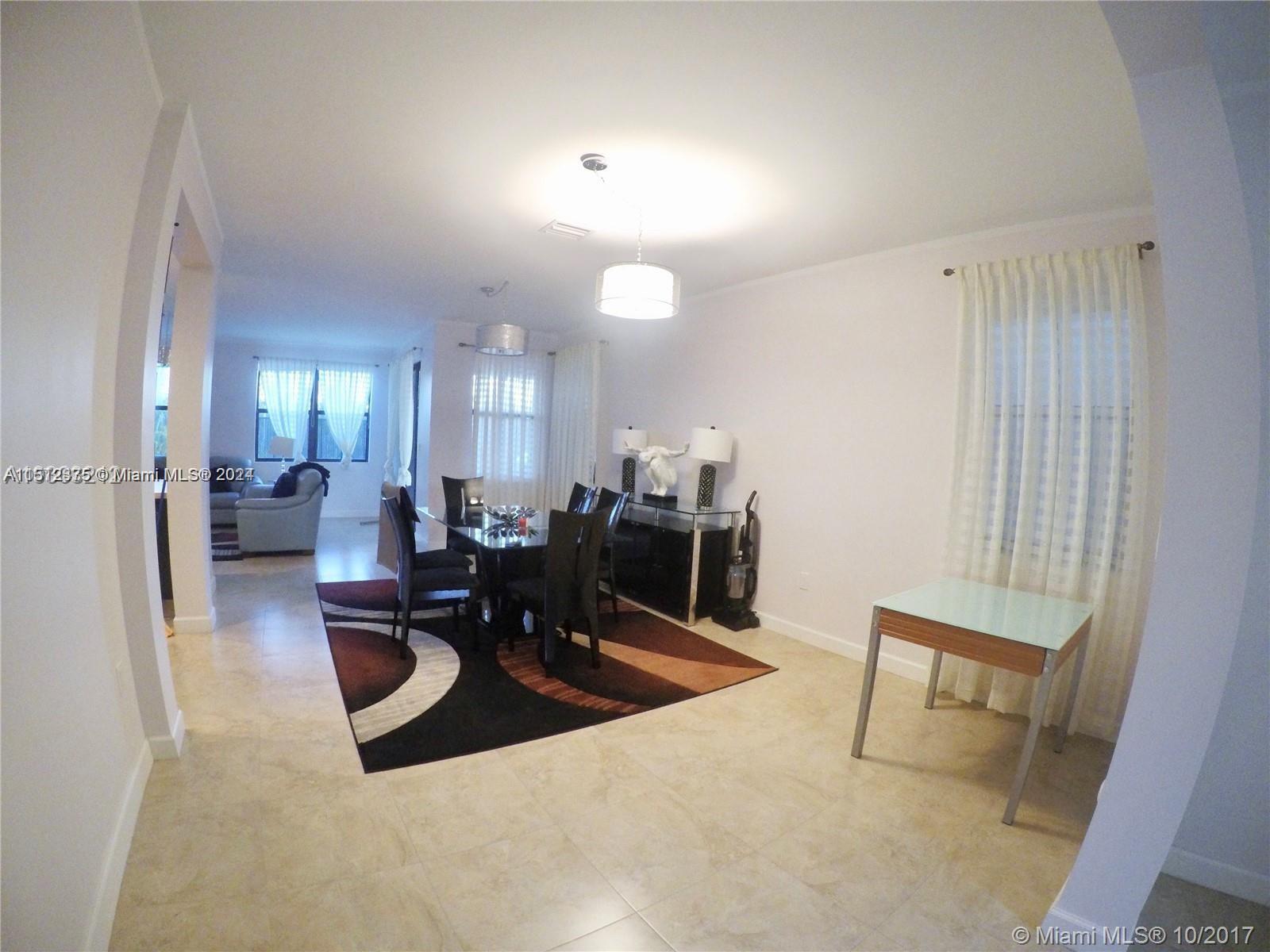 10360 70th Ter, Doral, FL, 33178 United States, 3 Bedrooms Bedrooms, ,2 BathroomsBathrooms,Residential,For Sale,70th Ter,A11512375