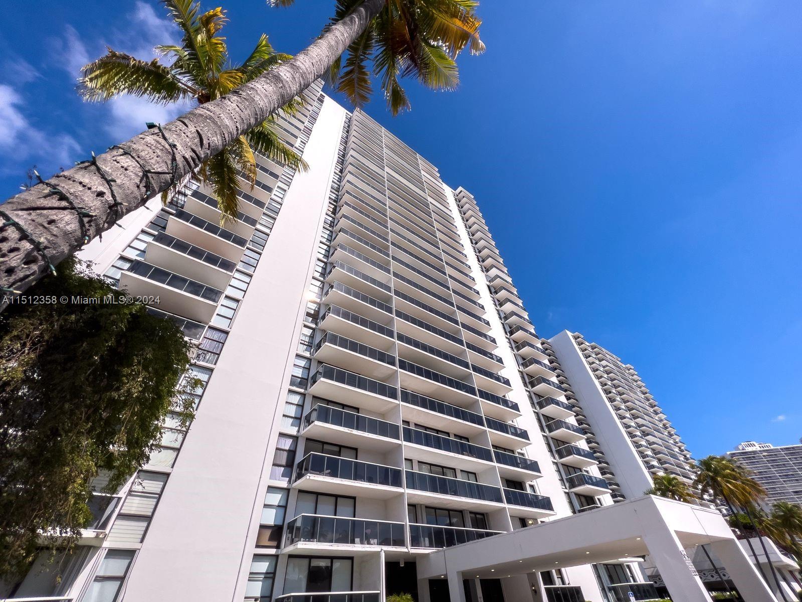 3625 Country Club Dr, Aventura, FL, 33180 United States, 2 Bedrooms Bedrooms, ,2 BathroomsBathrooms,Residential,For Sale,Country Club Dr,A11512358