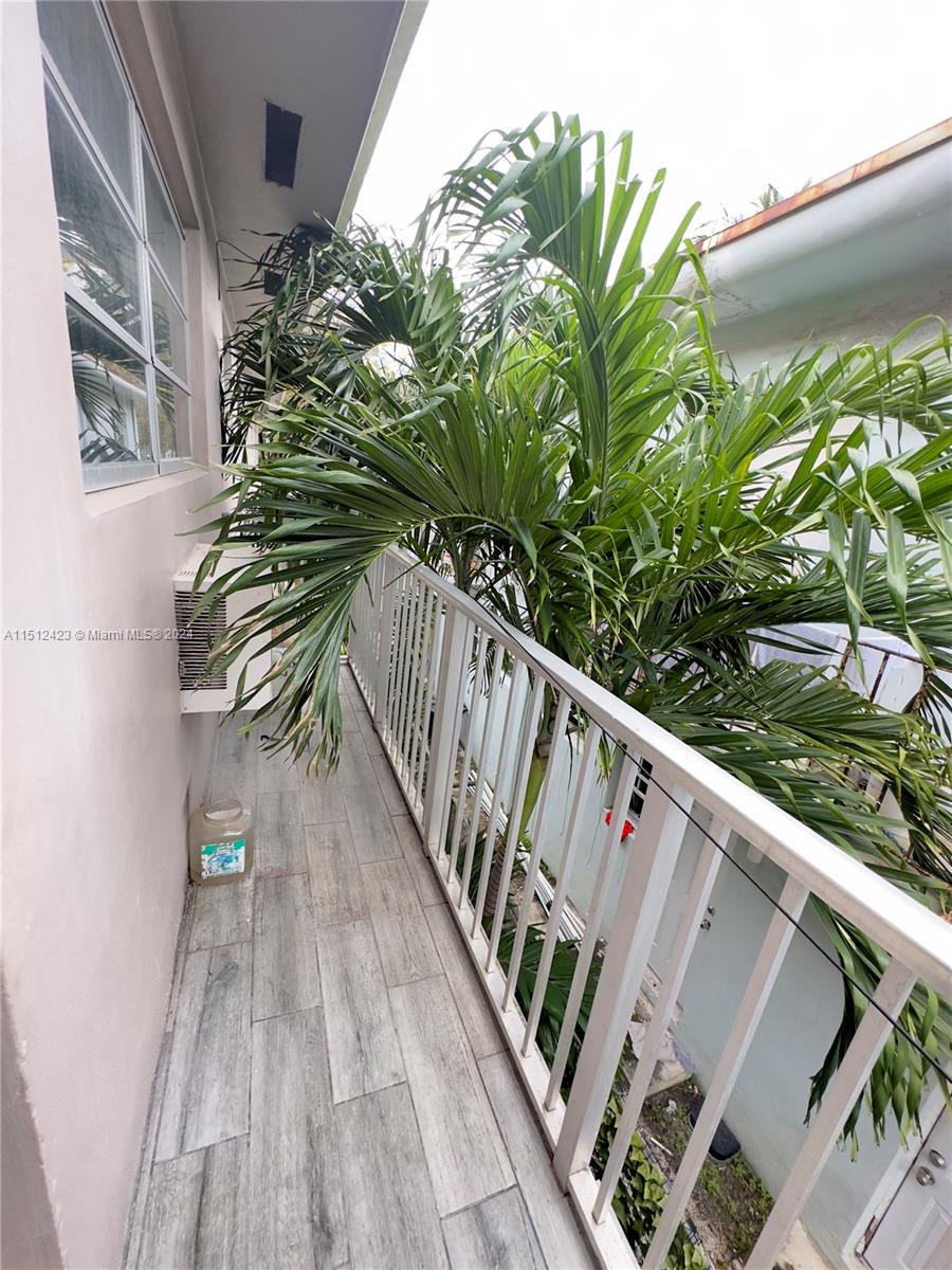 533 Meridian Ave 11, Miami Beach, Florida 33139, 1 Bedroom Bedrooms, ,1 BathroomBathrooms,Residential,For Sale,533 Meridian Ave 11,A11512423