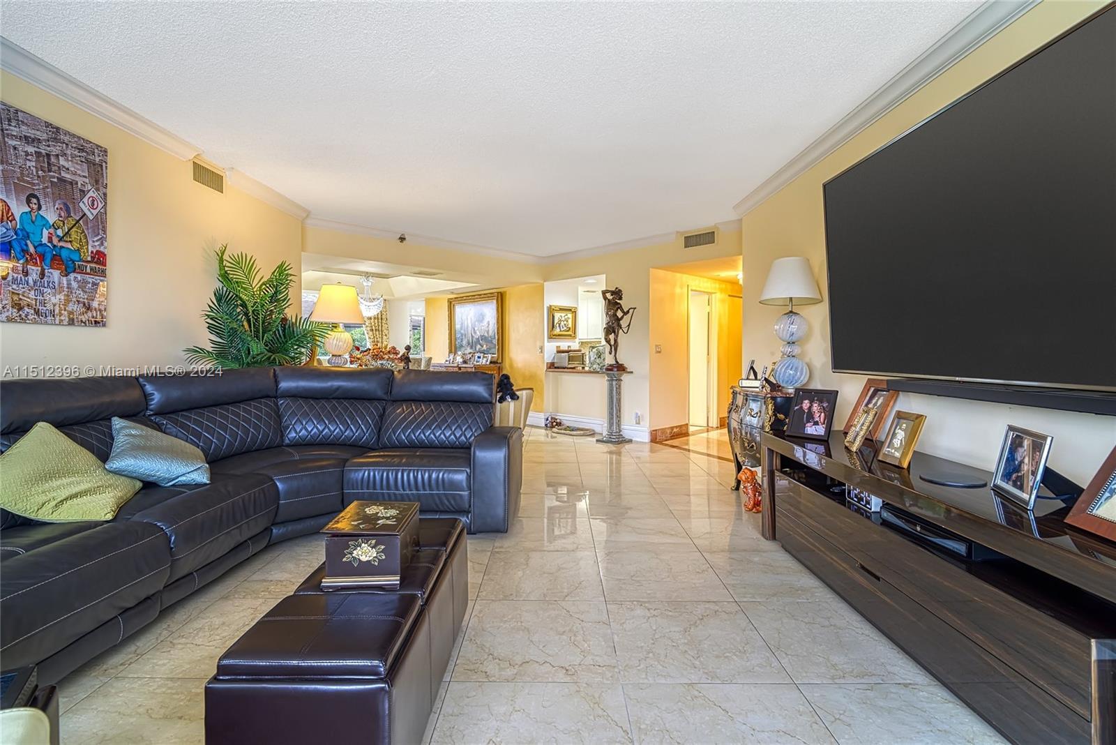 2800 Island Blvd, Aventura, FL, 33160 United States, 2 Bedrooms Bedrooms, ,3 BathroomsBathrooms,Residential,For Sale,Island Blvd,A11512396
