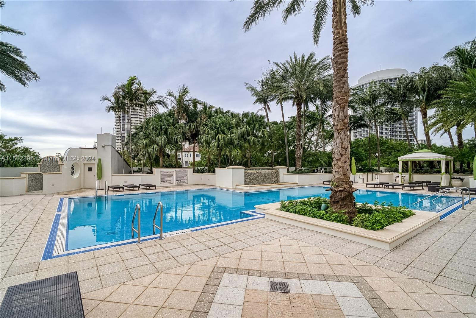 2800 Island Blvd, Aventura, FL, 33160 United States, 2 Bedrooms Bedrooms, ,3 BathroomsBathrooms,Residential,For Sale,Island Blvd,A11512396