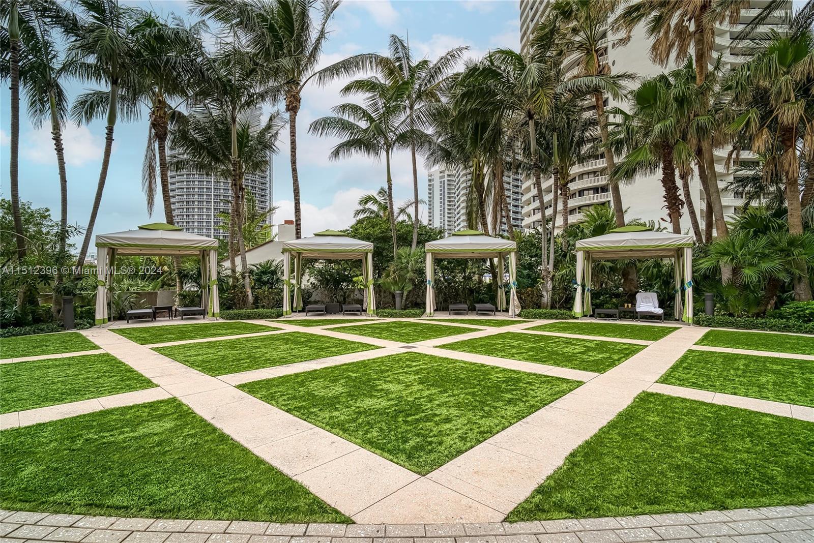 2800 Island Blvd, Aventura, FL, 33160 United States, 2 Bedrooms Bedrooms, ,3 BathroomsBathrooms,Residential,For Sale,Island Blvd,A11512396