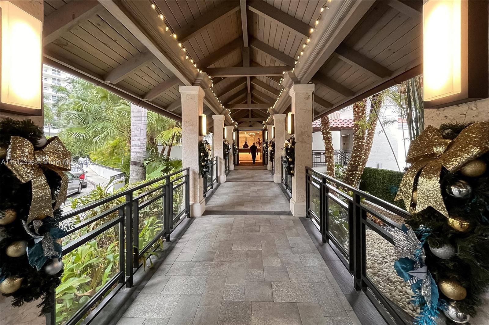 2800 Island Blvd, Aventura, FL, 33160 United States, 2 Bedrooms Bedrooms, ,3 BathroomsBathrooms,Residential,For Sale,Island Blvd,A11512396