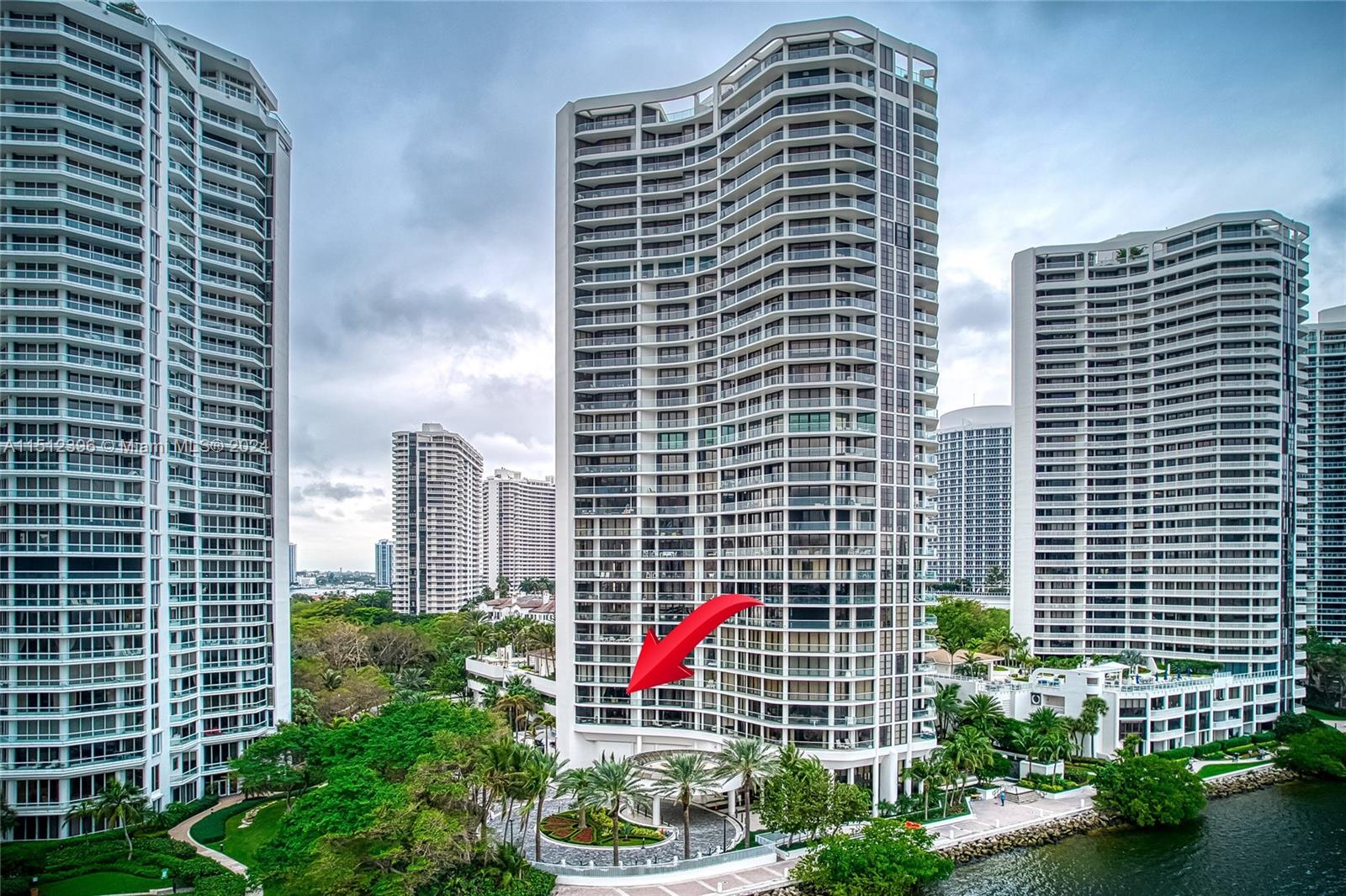2800 Island Blvd, Aventura, FL, 33160 United States, 2 Bedrooms Bedrooms, ,3 BathroomsBathrooms,Residential,For Sale,Island Blvd,A11512396