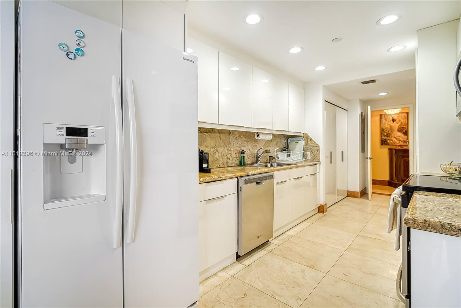 2800 Island Blvd, Aventura, FL, 33160 United States, 2 Bedrooms Bedrooms, ,3 BathroomsBathrooms,Residential,For Sale,Island Blvd,A11512396
