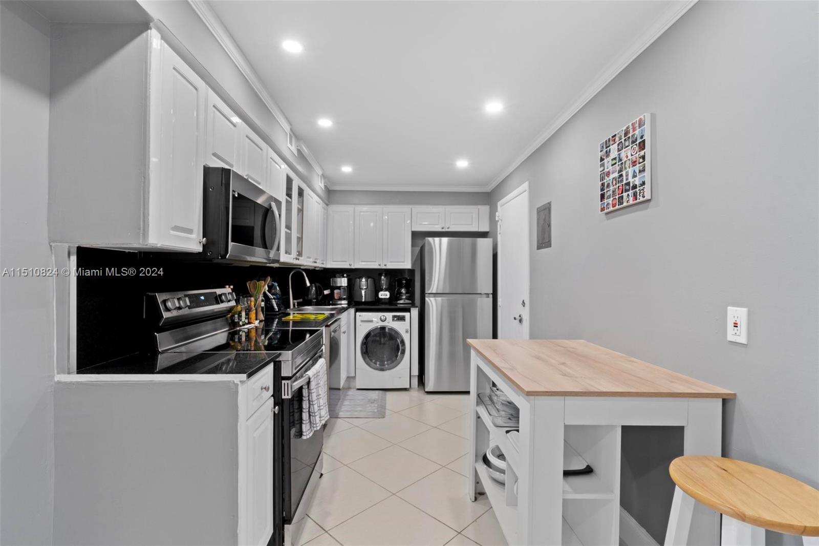 6770 Indian Creek Dr 14C, Miami Beach, Florida 33141, 1 Bedroom Bedrooms, ,1 BathroomBathrooms,Residential,For Sale,6770 Indian Creek Dr 14C,A11510824