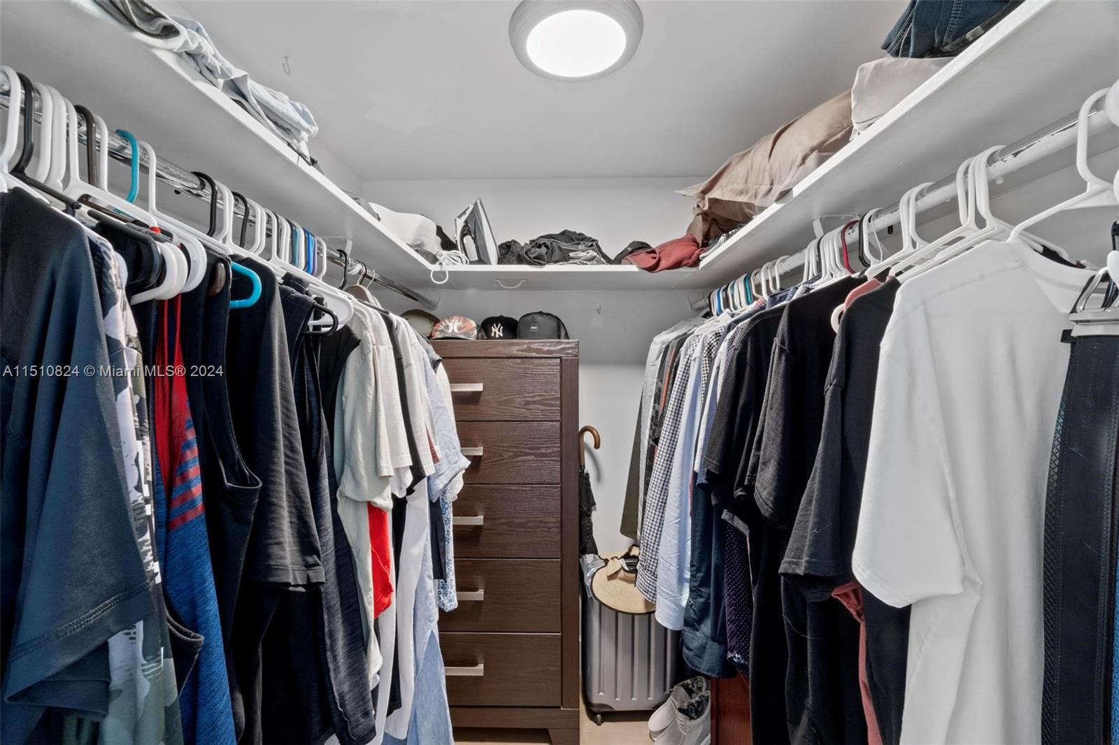 6770 Indian Creek Dr 14C, Miami Beach, Florida 33141, 1 Bedroom Bedrooms, ,1 BathroomBathrooms,Residential,For Sale,6770 Indian Creek Dr 14C,A11510824