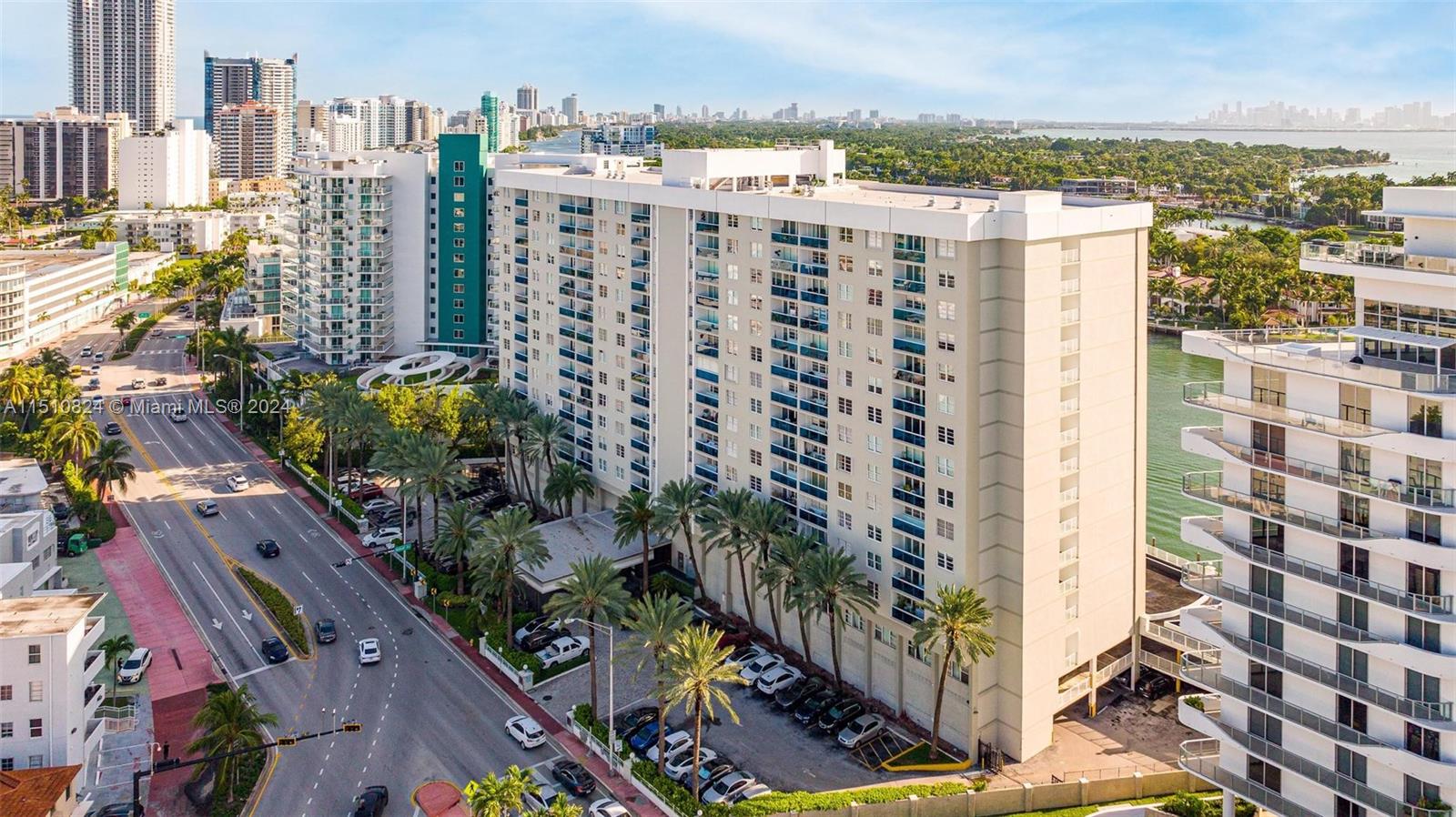 6770 Indian Creek Dr 14C, Miami Beach, Florida 33141, 1 Bedroom Bedrooms, ,1 BathroomBathrooms,Residential,For Sale,6770 Indian Creek Dr 14C,A11510824