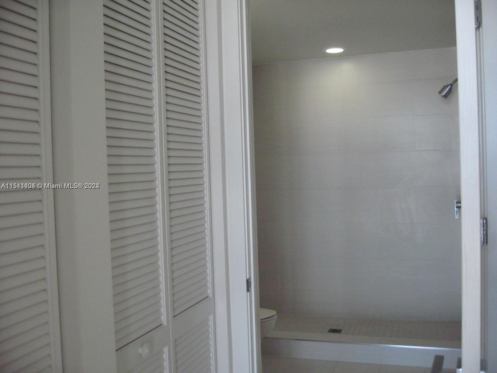 7825 NW 107th Ave 621, Doral, Florida 33178, 2 Bedrooms Bedrooms, ,2 BathroomsBathrooms,Residential,For Sale,7825 NW 107th Ave 621,A11511404