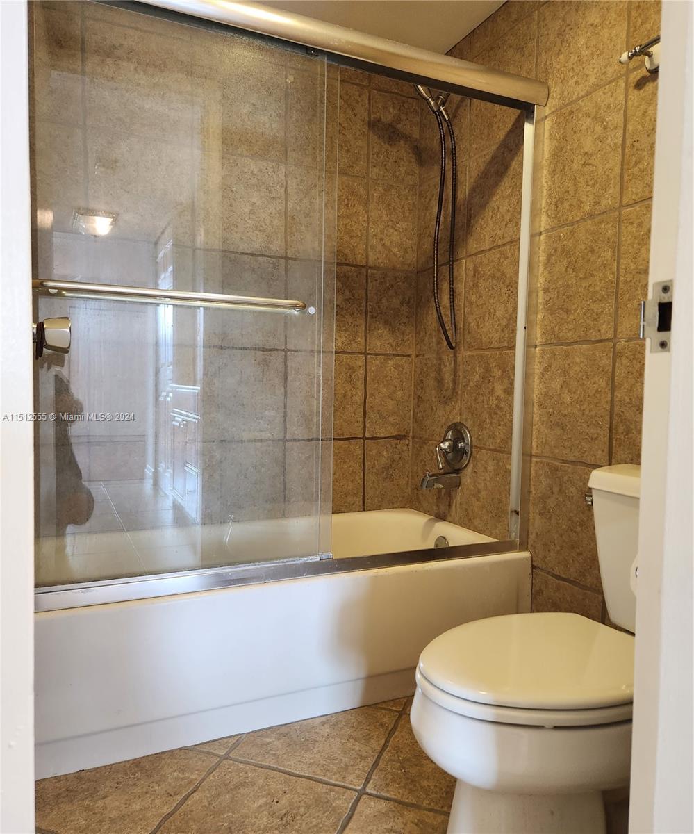 3375 Country Club Dr, Aventura, FL, 33180 United States, 2 Bedrooms Bedrooms, ,2 BathroomsBathrooms,Residential,For Sale,Country Club Dr,A11512555