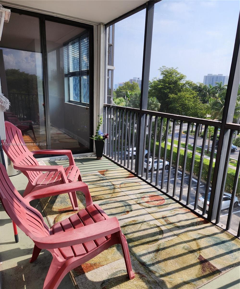 3375 Country Club Dr, Aventura, FL, 33180 United States, 2 Bedrooms Bedrooms, ,2 BathroomsBathrooms,Residential,For Sale,Country Club Dr,A11512555