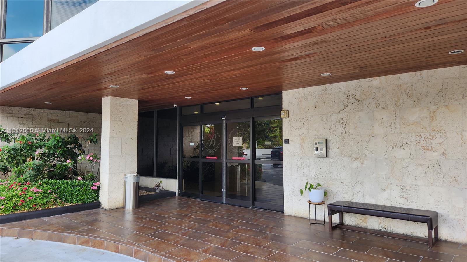 3375 Country Club Dr, Aventura, FL, 33180 United States, 2 Bedrooms Bedrooms, ,2 BathroomsBathrooms,Residential,For Sale,Country Club Dr,A11512555
