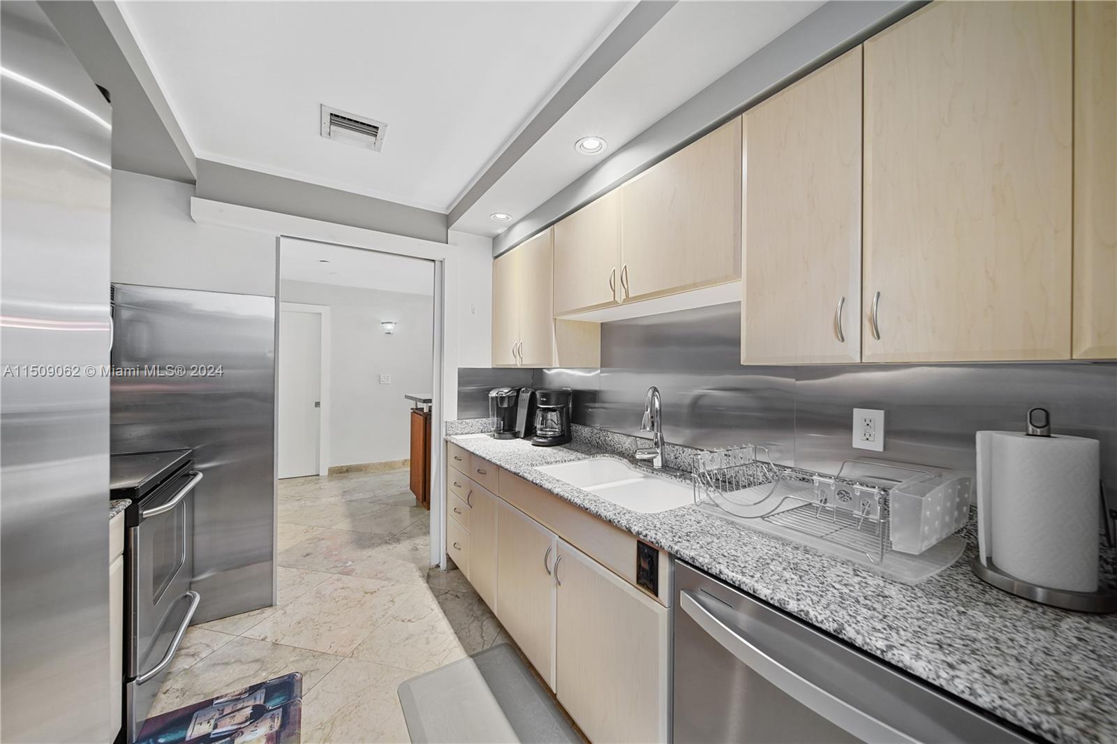 6917 Collins Ave L-103, Miami Beach, Florida 33141, 1 Bedroom Bedrooms, ,1 BathroomBathrooms,Residential,For Sale,6917 Collins Ave L-103,A11509062
