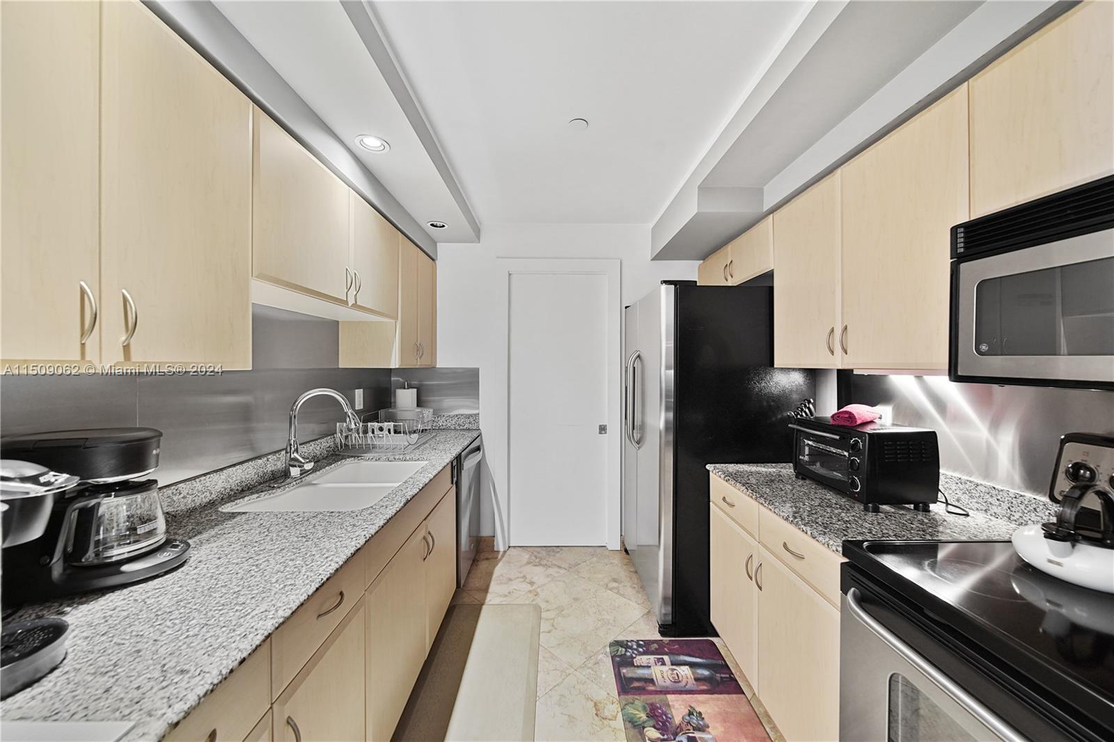 6917 Collins Ave L-103, Miami Beach, Florida 33141, 1 Bedroom Bedrooms, ,1 BathroomBathrooms,Residential,For Sale,6917 Collins Ave L-103,A11509062