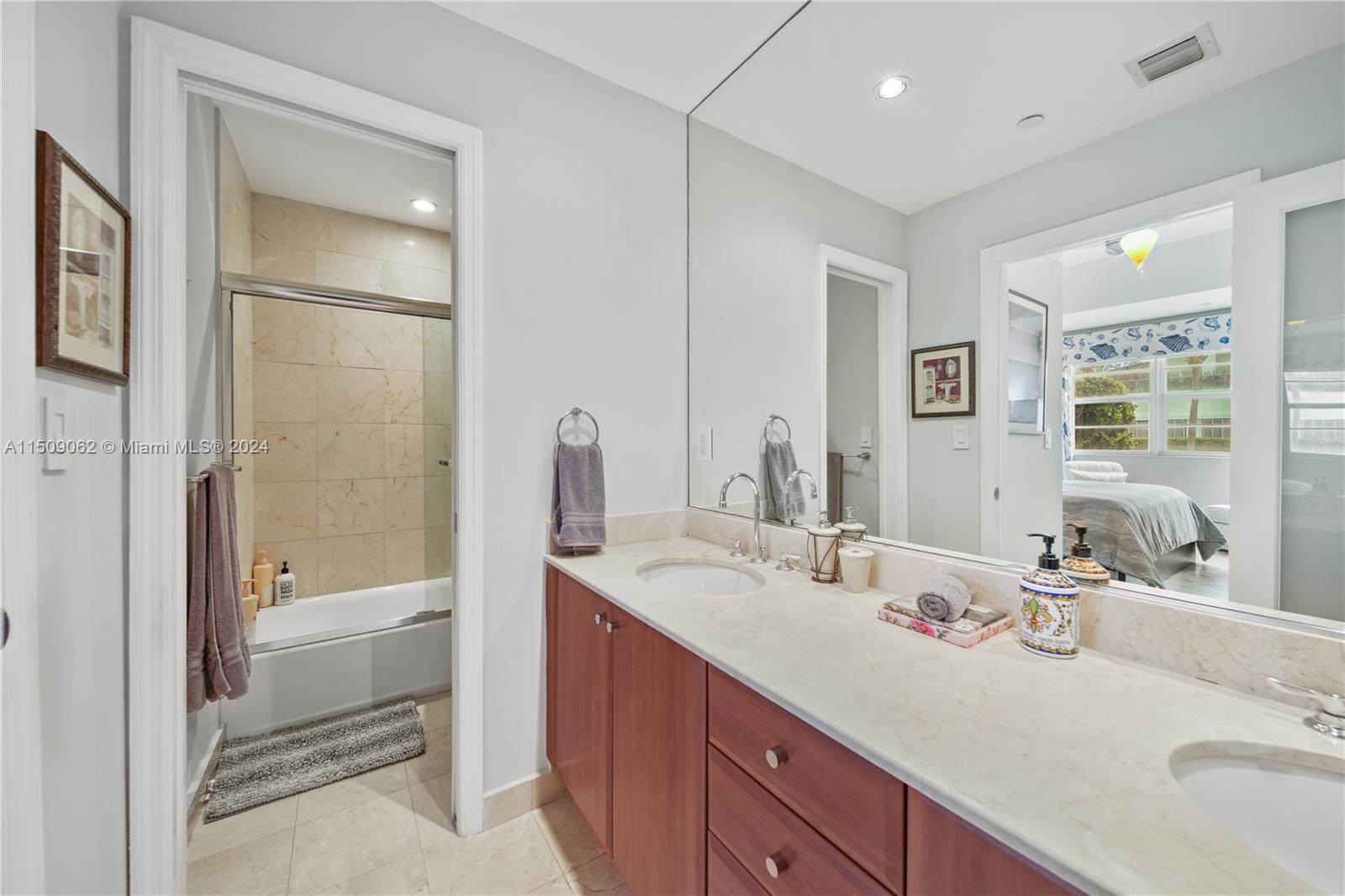 6917 Collins Ave L-103, Miami Beach, Florida 33141, 1 Bedroom Bedrooms, ,1 BathroomBathrooms,Residential,For Sale,6917 Collins Ave L-103,A11509062