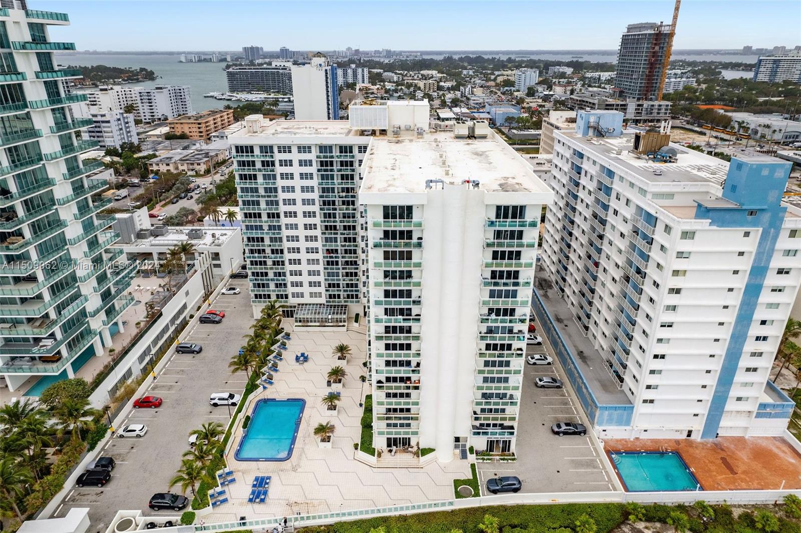6917 Collins Ave L-103, Miami Beach, Florida 33141, 1 Bedroom Bedrooms, ,1 BathroomBathrooms,Residential,For Sale,6917 Collins Ave L-103,A11509062