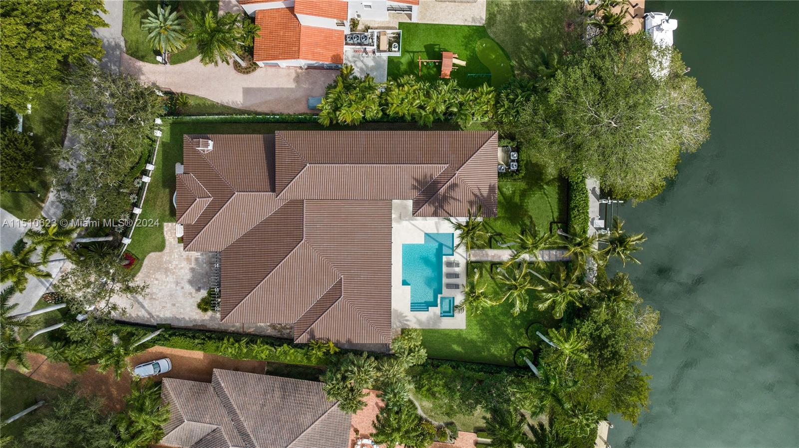 361 Los Pinos Pl, Coral Gables, FL, 33143 United States, 5 Bedrooms Bedrooms, ,6 BathroomsBathrooms,Residential,For Sale,Los Pinos Pl,A11510623