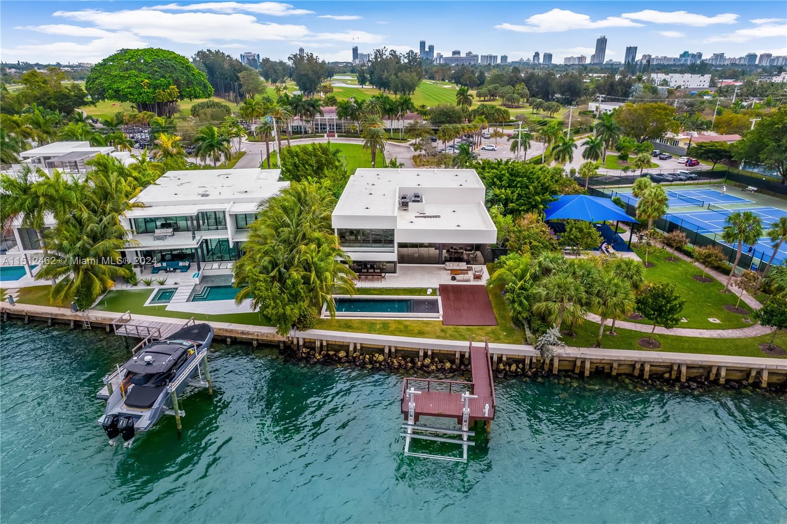 Miami Beach, FL, 33141 United States, 6 Bedrooms Bedrooms, ,6 BathroomsBathrooms,Residential,For Sale,A11512462