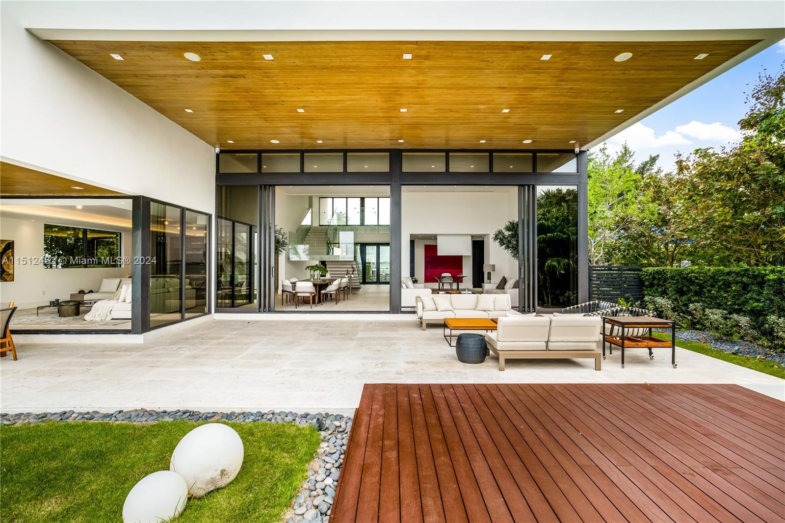 Miami Beach, FL, 33141 United States, 6 Bedrooms Bedrooms, ,6 BathroomsBathrooms,Residential,For Sale,A11512462