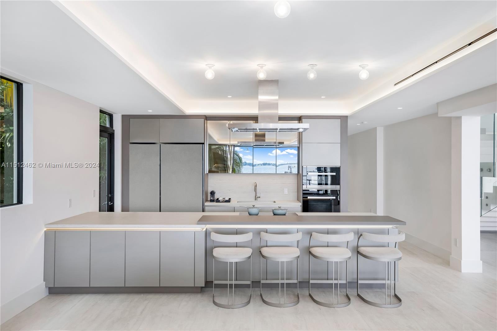 Miami Beach, FL, 33141 United States, 6 Bedrooms Bedrooms, ,6 BathroomsBathrooms,Residential,For Sale,A11512462