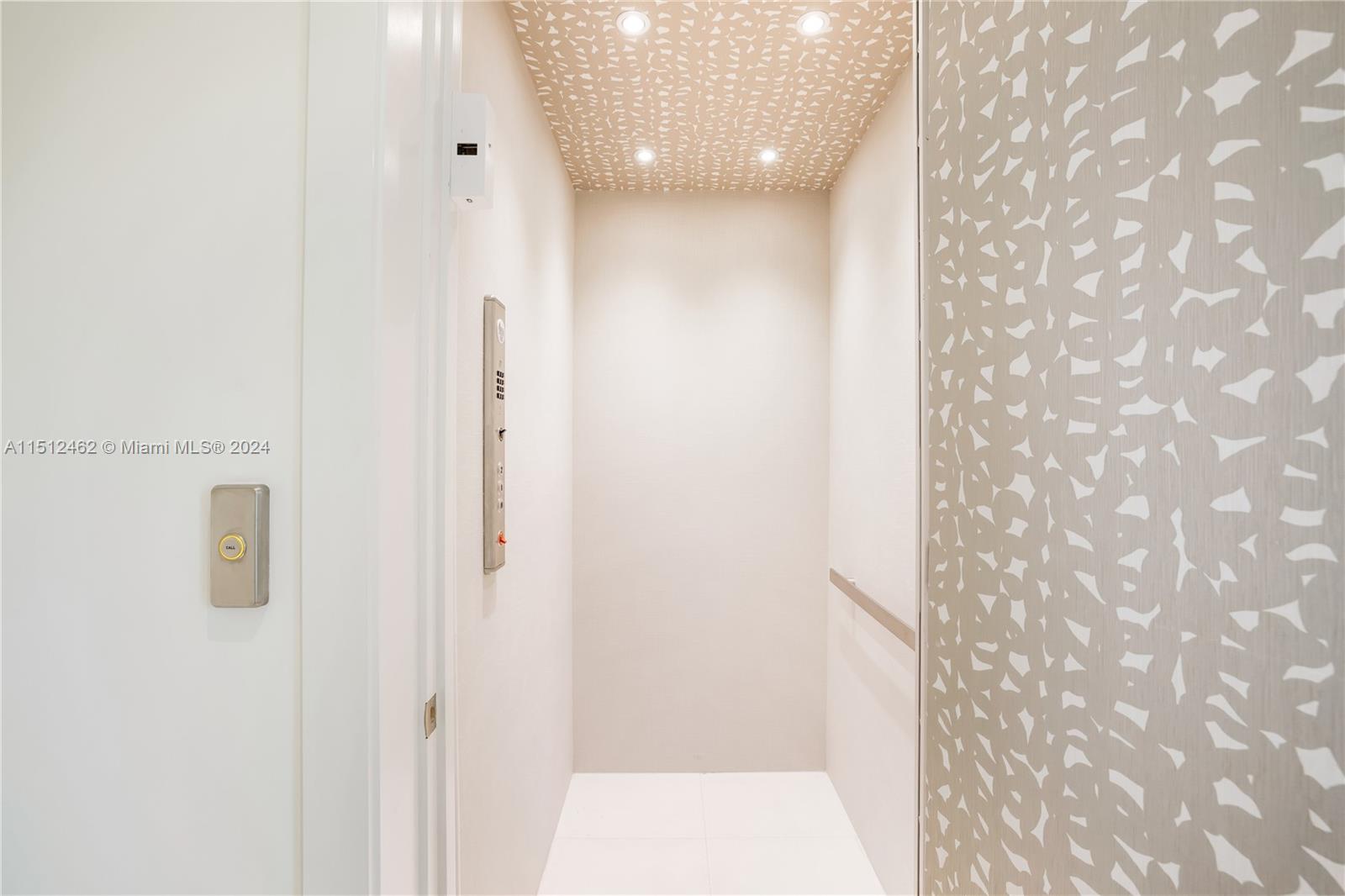 Miami Beach, FL, 33141 United States, 6 Bedrooms Bedrooms, ,6 BathroomsBathrooms,Residential,For Sale,A11512462