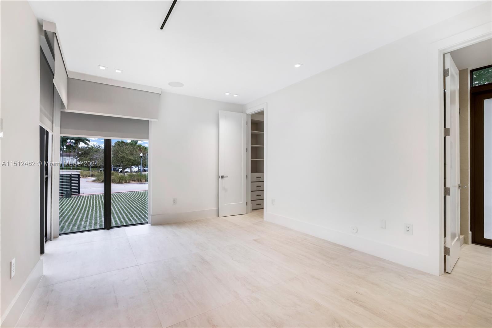 Miami Beach, FL, 33141 United States, 6 Bedrooms Bedrooms, ,6 BathroomsBathrooms,Residential,For Sale,A11512462