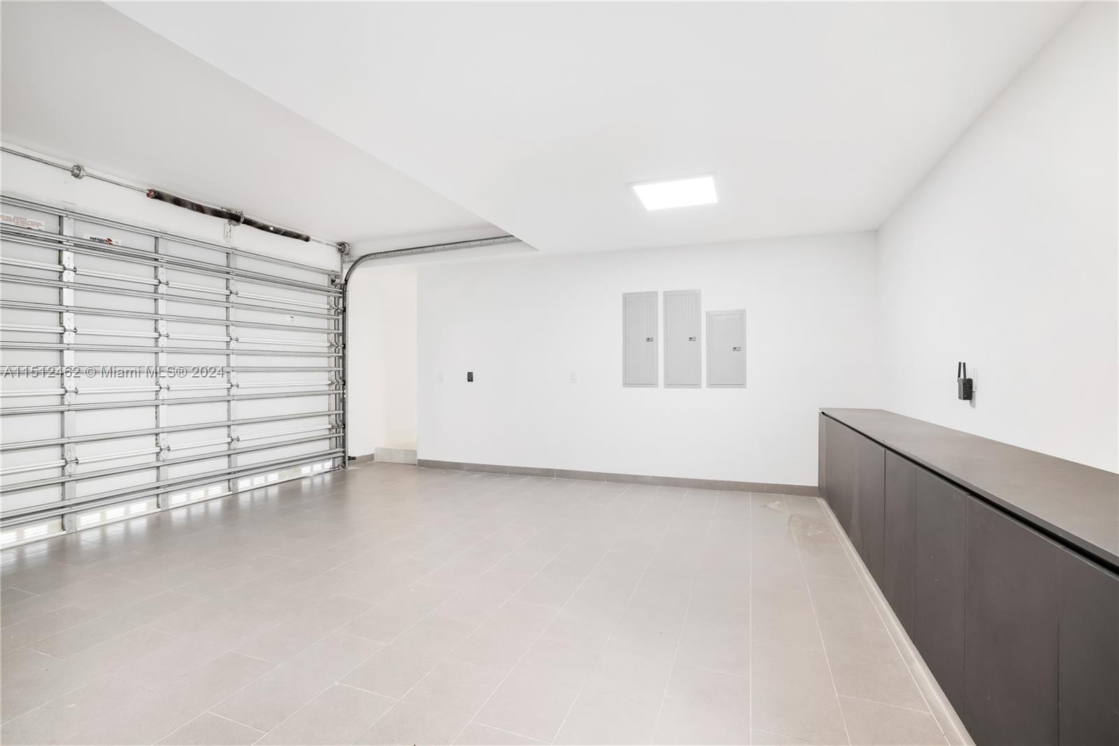 Miami Beach, FL, 33141 United States, 6 Bedrooms Bedrooms, ,6 BathroomsBathrooms,Residential,For Sale,A11512462