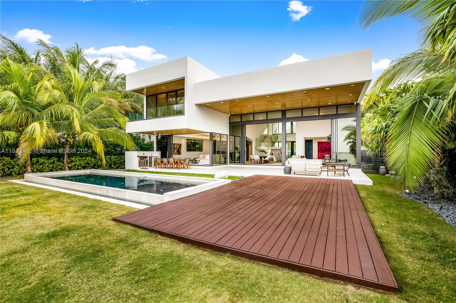 Miami Beach, FL, 33141 United States, 6 Bedrooms Bedrooms, ,6 BathroomsBathrooms,Residential,For Sale,A11512462