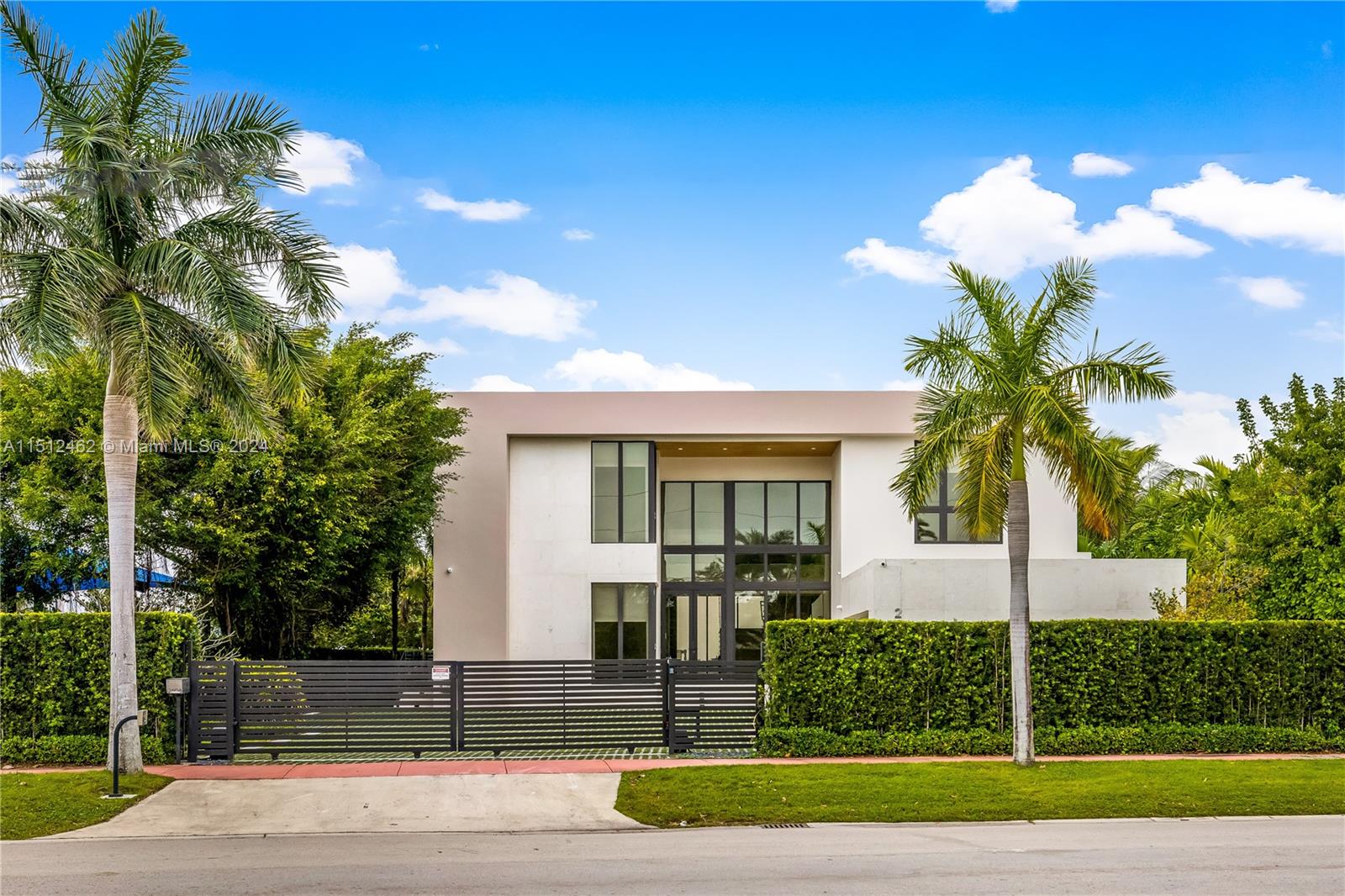 Miami Beach, FL, 33141 United States, 6 Bedrooms Bedrooms, ,6 BathroomsBathrooms,Residential,For Sale,A11512462