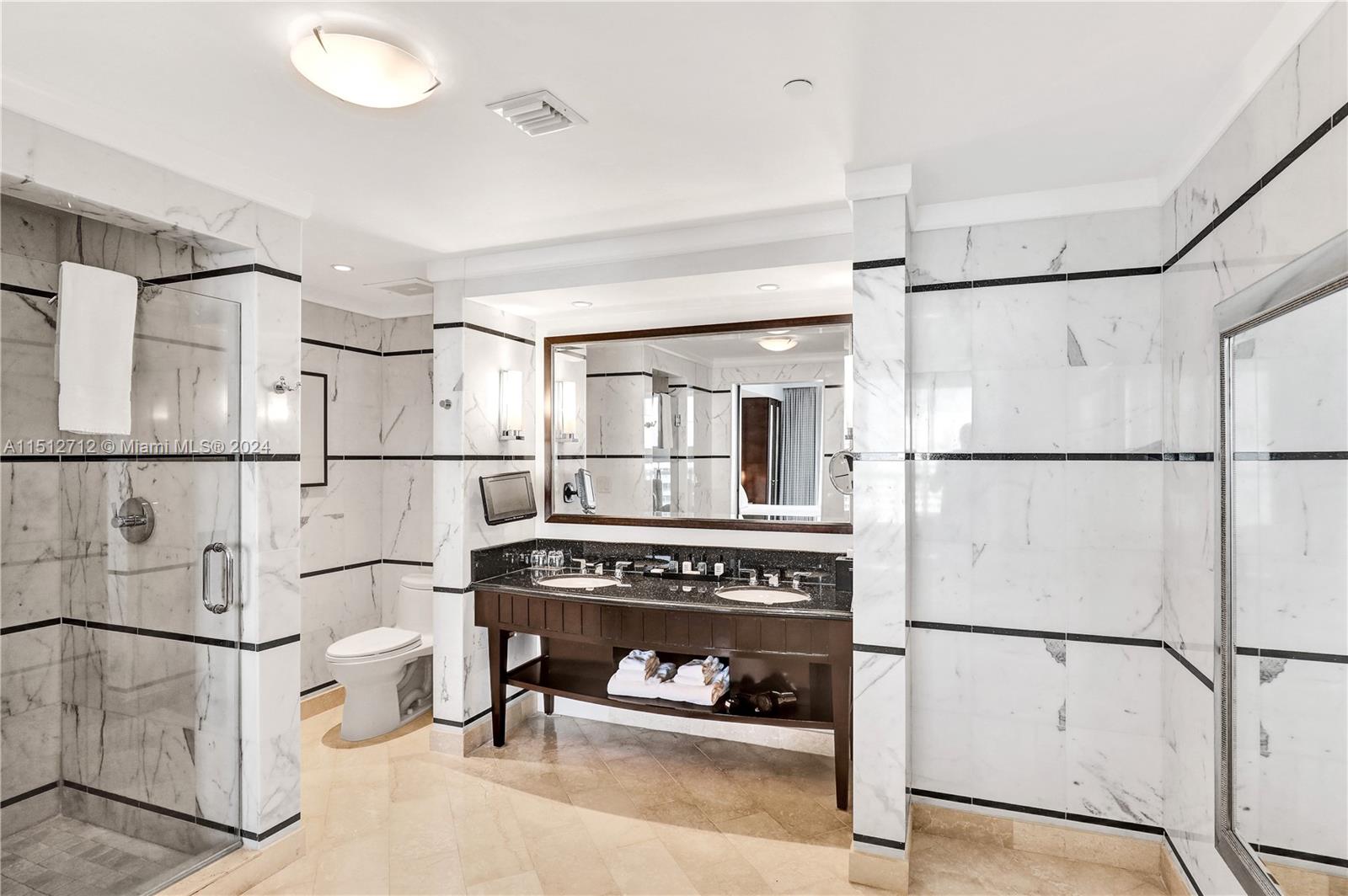 4391 Collins Ave 1607, Miami Beach, Florida 33140, 1 Bedroom Bedrooms, 1 Room Rooms,1 BathroomBathrooms,Residential,For Sale,4391 Collins Ave 1607,A11512712