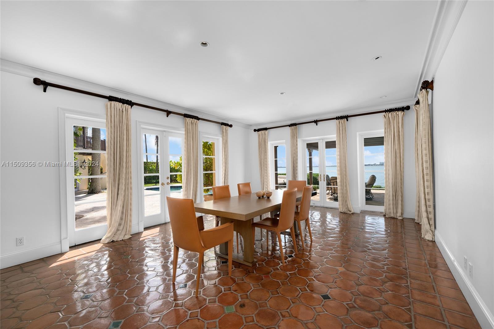 4810 N Bay Rd, Miami Beach, Florida 33140, ,Land,For Sale,4810 N Bay Rd,A11509356