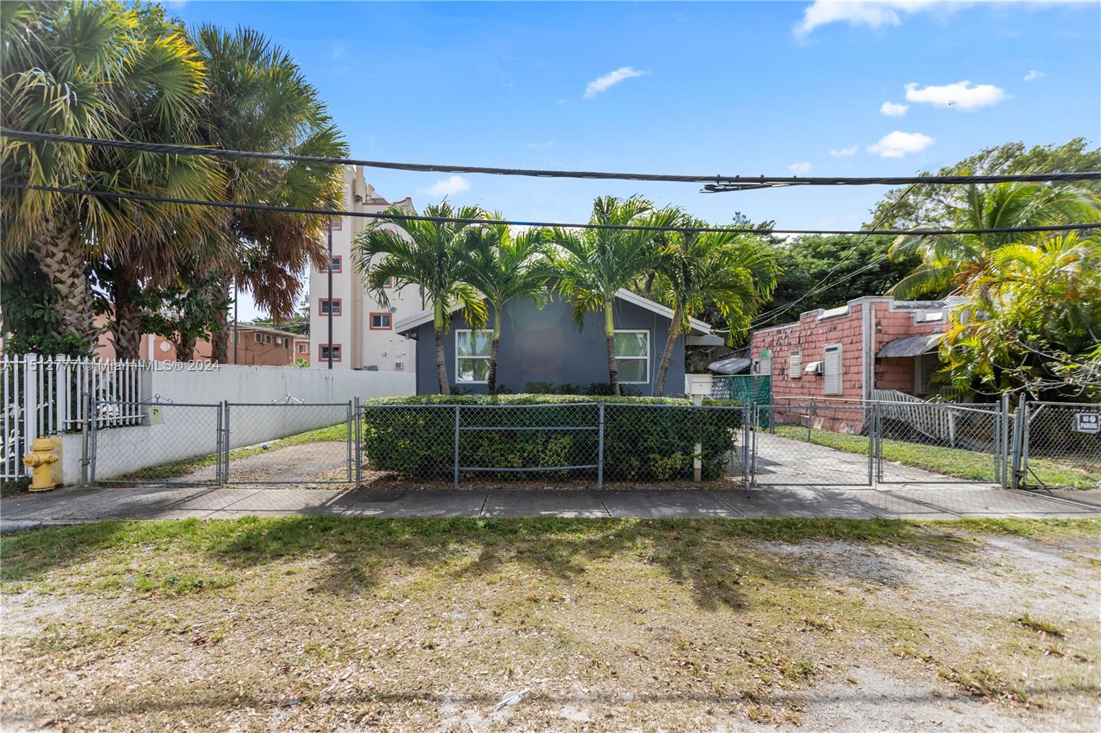 2160 NW 19th St  For Sale A11512777, FL