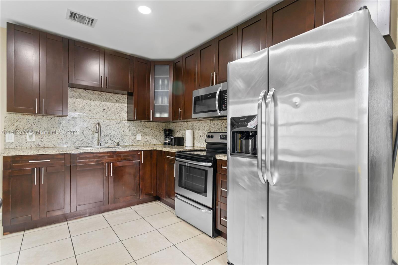 2160 NW 19th St, Miami, Florida 33125, 4 Bedrooms Bedrooms, ,2 BathroomsBathrooms,Residential,For Sale,2160 NW 19th St,A11512777