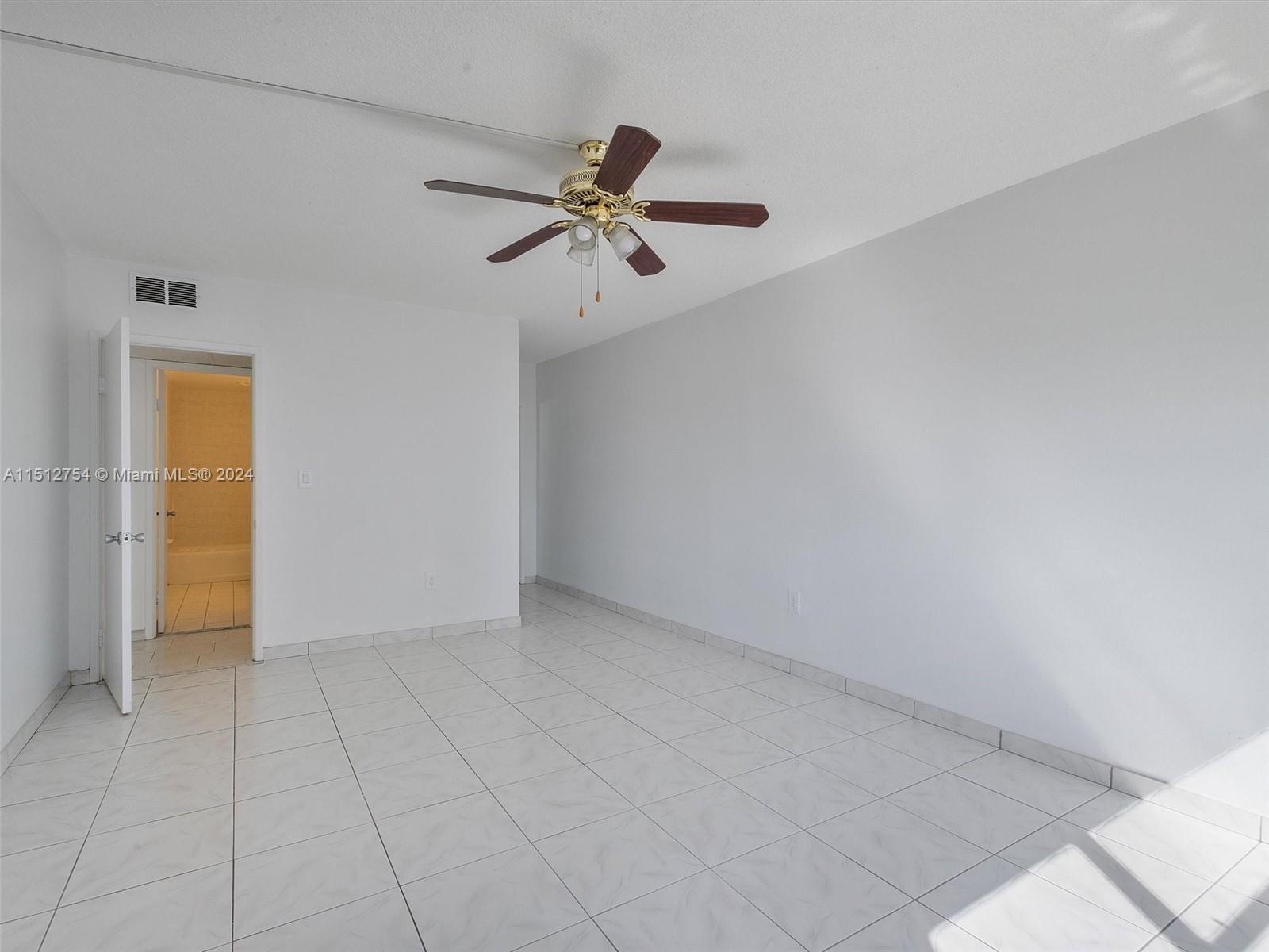 400 Kings Point Dr, Sunny Isles Beach, FL, 33160 United States, 2 Bedrooms Bedrooms, ,2 BathroomsBathrooms,Residential,For Sale,Kings Point Dr,A11512754