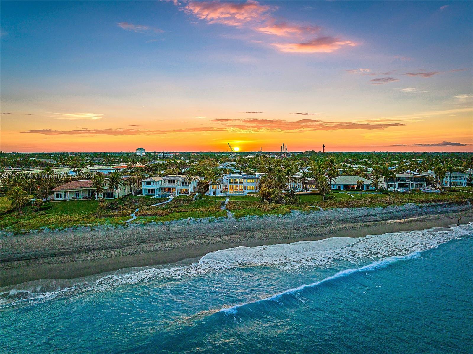 22 Ocean Dr, Jupiter Inlet Colony, FL, 33469 United States, 5 Bedrooms Bedrooms, ,5 BathroomsBathrooms,Residential,For Sale,Ocean Dr,A11512778