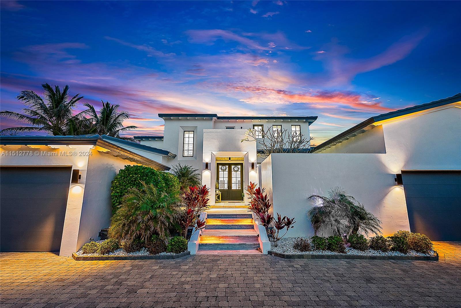 22 Ocean Dr, Jupiter Inlet Colony, FL, 33469 United States, 5 Bedrooms Bedrooms, ,5 BathroomsBathrooms,Residential,For Sale,Ocean Dr,A11512778