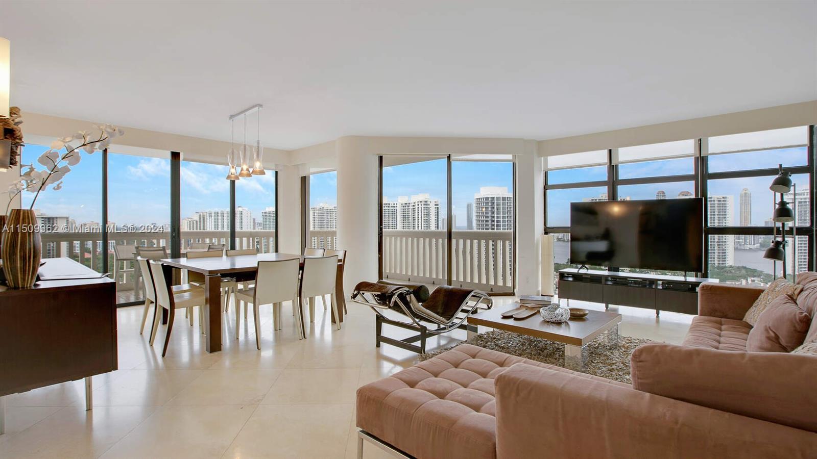 1000 W Island Blvd 2409, Aventura, Florida 33160, 3 Bedrooms Bedrooms, ,2 BathroomsBathrooms,Residential,For Sale,1000 W Island Blvd 2409,A11509962