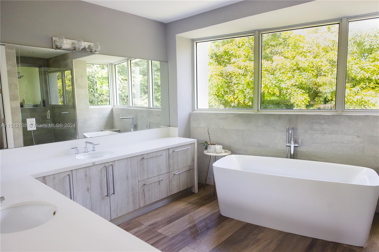 6790 72 STREET, South Miami, FL, 33143 United States, 5 Bedrooms Bedrooms, ,3 BathroomsBathrooms,Residential,For Sale,72 STREET,A11512138