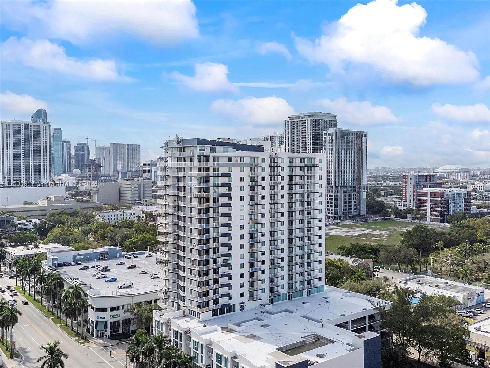 275 NE 18th St 306, Miami, Florida 33132, 2 Bedrooms Bedrooms, ,1 BathroomBathrooms,Residential,For Sale,275 NE 18th St 306,A11506947