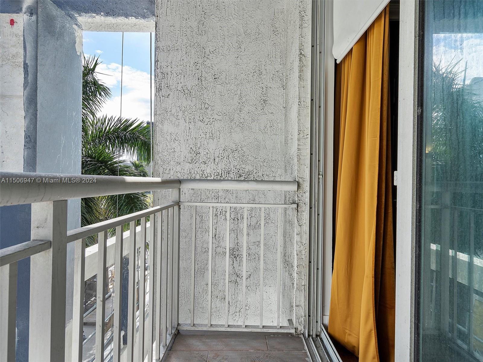 275 NE 18th St 306, Miami, Florida 33132, 2 Bedrooms Bedrooms, ,1 BathroomBathrooms,Residential,For Sale,275 NE 18th St 306,A11506947