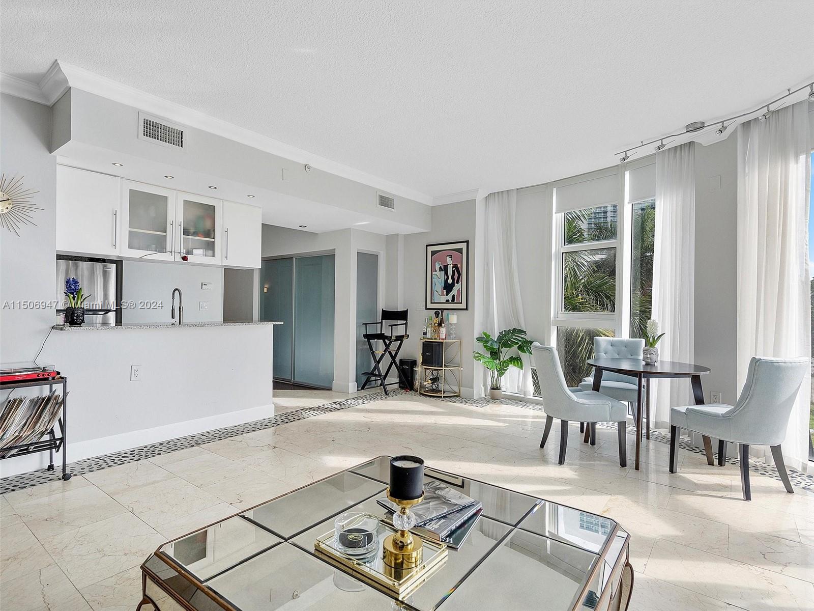 275 NE 18th St 306, Miami, Florida 33132, 2 Bedrooms Bedrooms, ,1 BathroomBathrooms,Residential,For Sale,275 NE 18th St 306,A11506947