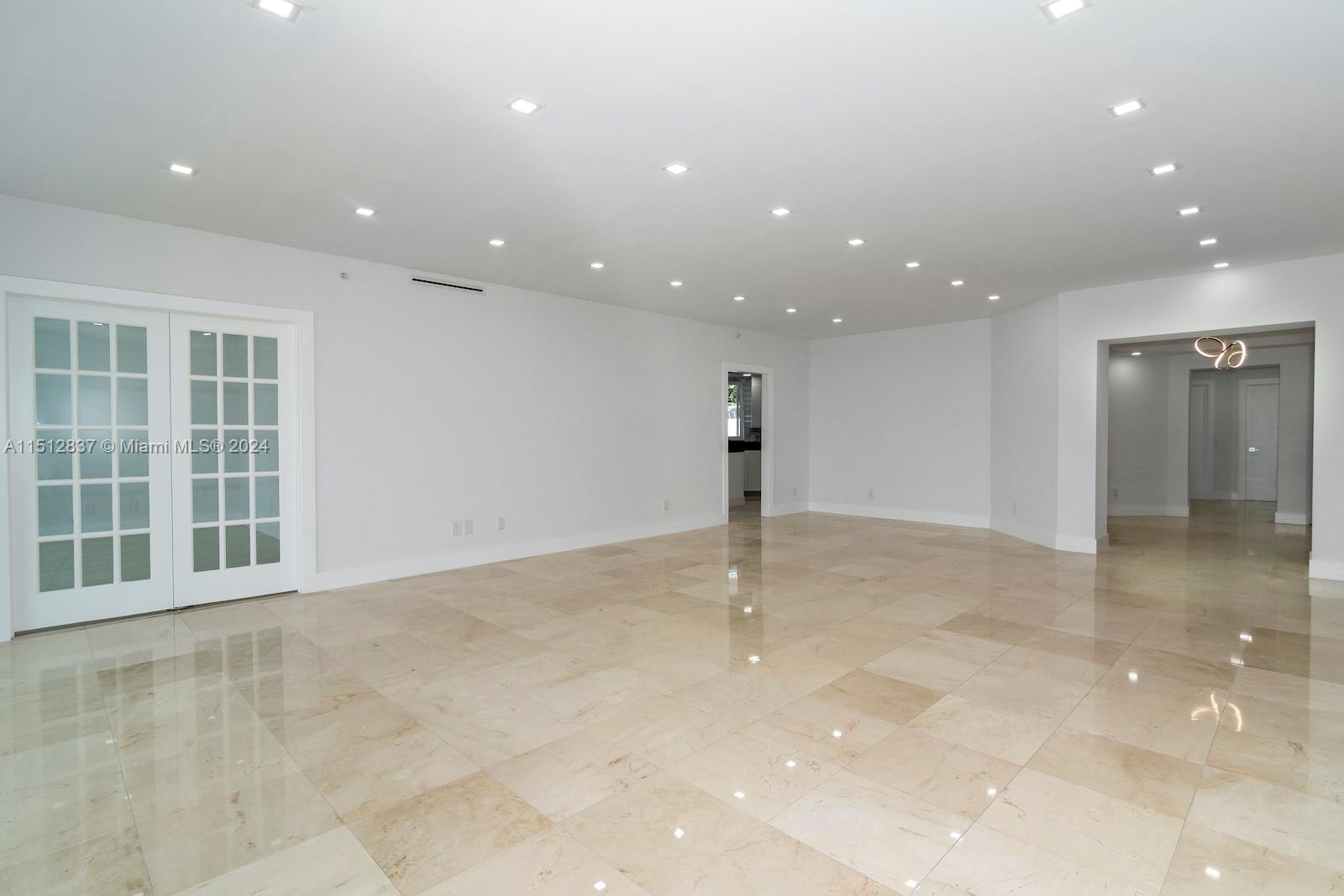 21050 Point Pl 305, Aventura, FL 33180, 4 Bedrooms Bedrooms, ,4 BathroomsBathrooms,Residential,For Sale,Point Pl,A11512837