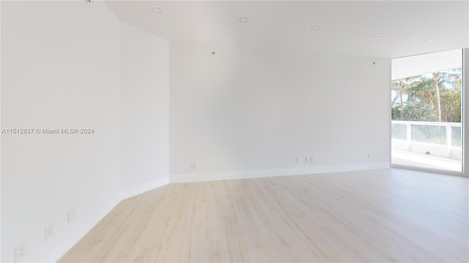 21050 Point Pl 305, Aventura, Florida 33180, 4 Bedrooms Bedrooms, ,4 BathroomsBathrooms,Residential,For Sale,21050 Point Pl 305,A11512837